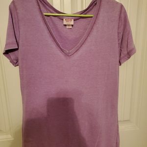 Mossimo vneck tee